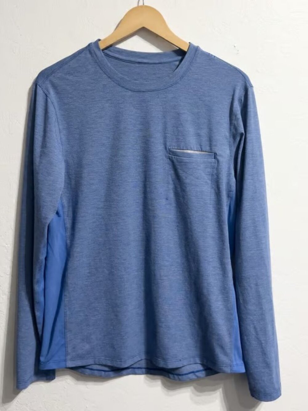 Lululemon Shirt Mens Medium Long Sleeve Reflective Mesh Blue Active Pocket